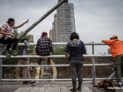 La calle, el abuso y un reggaetón: La realidad de los niños sin techo que escaparon del Sename